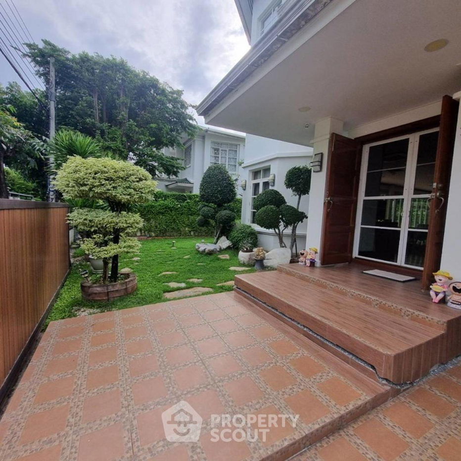 picture 4-BR House in Khlong Chan (ID 2020880) - 1/17