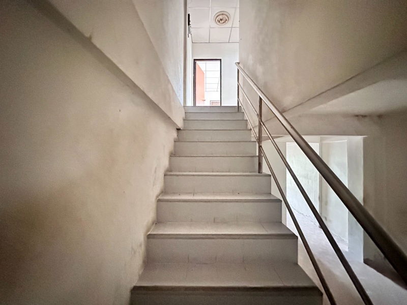 picture Townhouse for sale, Soi 4, Fueang Fa Village 9, Soi Mangkon Khanthi, selling price only 1.3 million baht!! Size 19 sq m. - 6/24