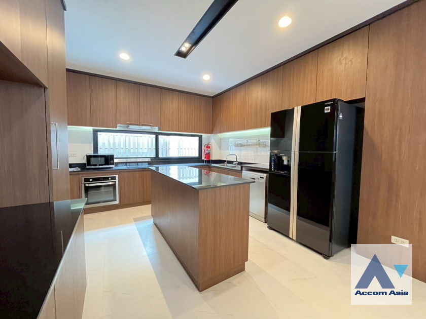 picture 🔼🔽 AccomA 📩  4 BR House in Khlong Toei (AA44093) - 6/20