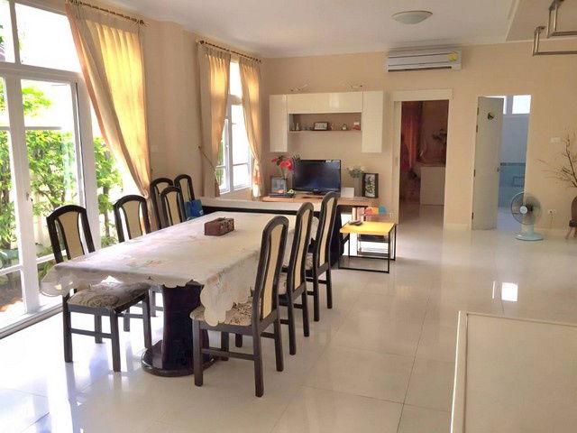 picture FOR RENT  HOUSE PROPERTY  50000 BAHT per MONTH - 4/8