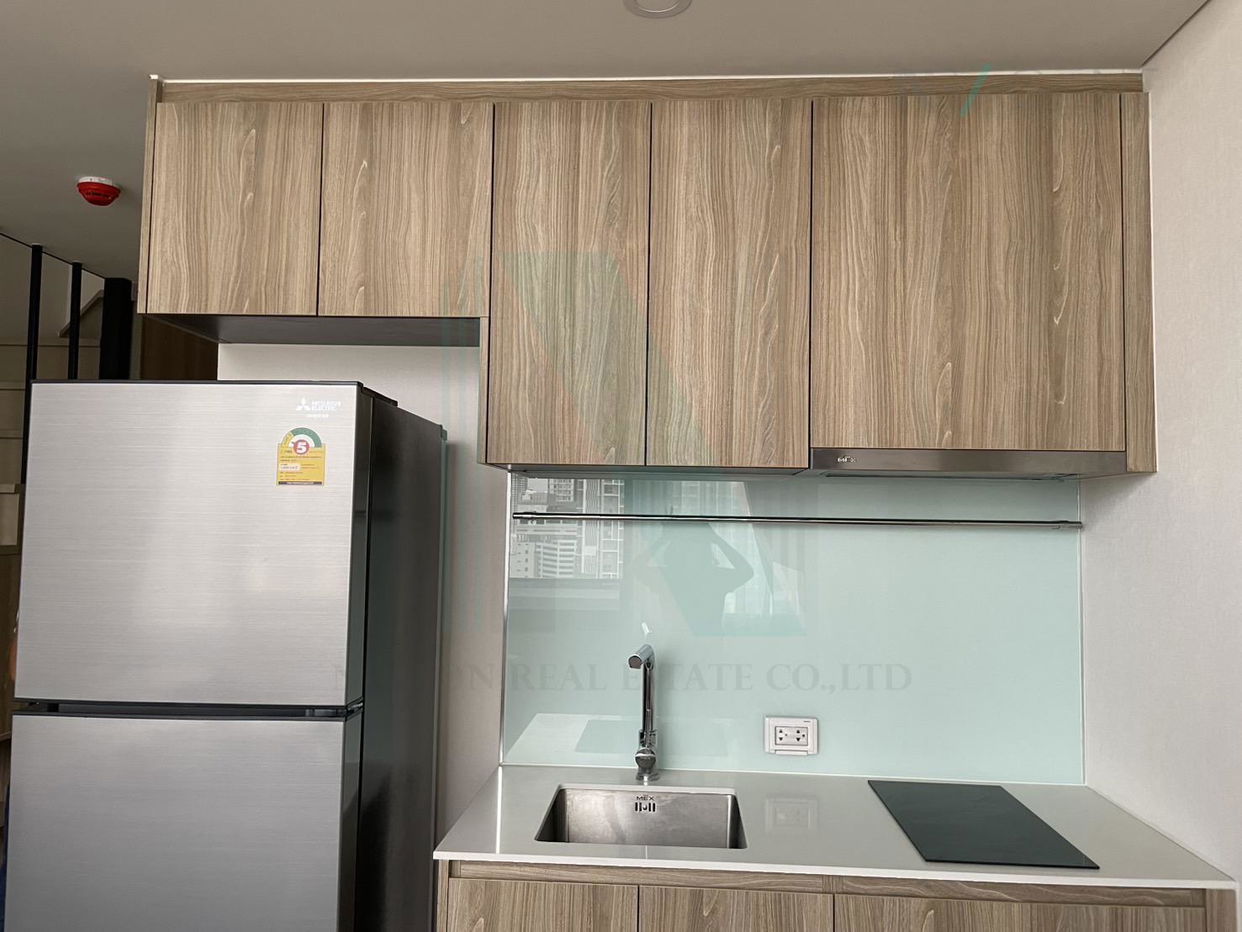 รูป ให้เช่าคอนโด ไซมิส สุขุมวิท 87 อาคาร  ชั้น 6 Duplex ขนาด 40 ตรม ใกล้ Century The Movie Plaza - รูปที่ 4/8