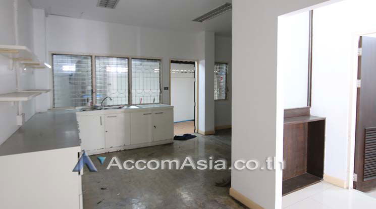 รูป 🔼🔽 AccomA 📩 Home Office 4 BR Townhouse in Phra Khanong (110098) - รูปที่ 3/16
