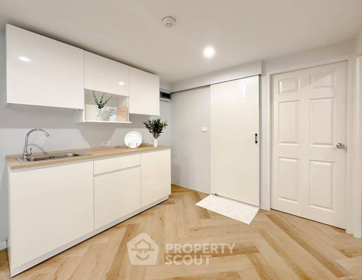 picture 2-BR Condo at Park View Viphavadi 4 in Don Mueang (ID 2209342) - 6/8
