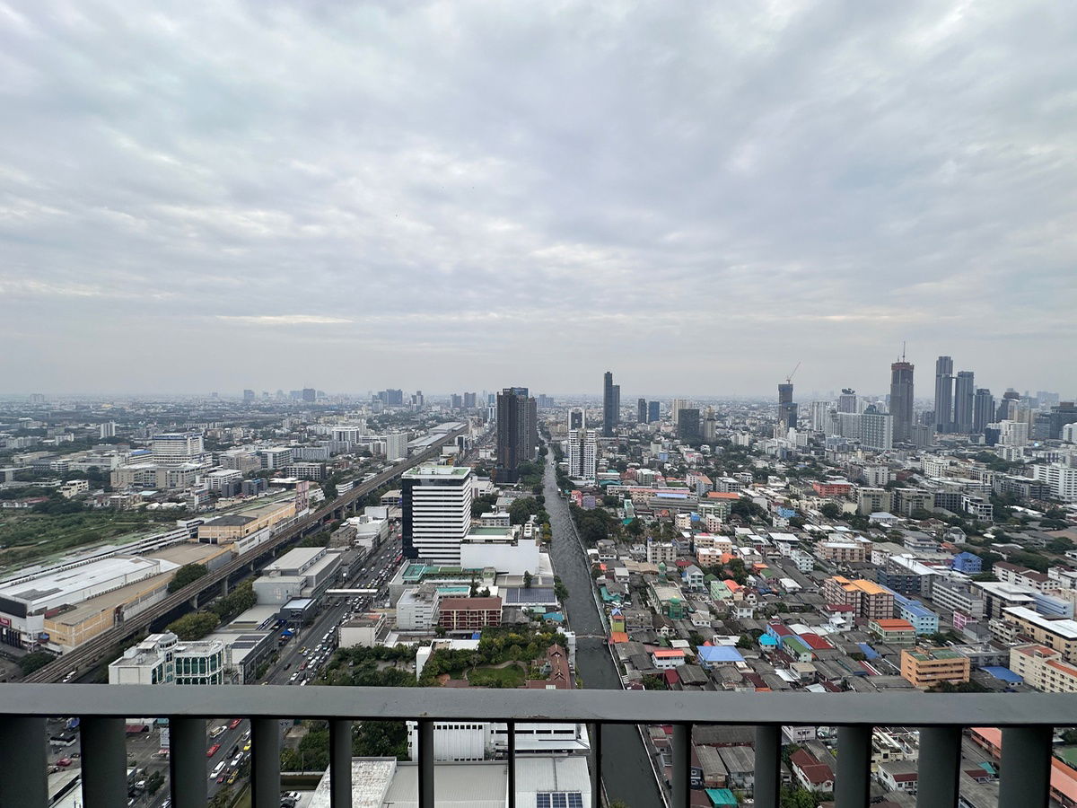 picture For rent CLOUD Thonglor Phetchaburi (1bed+) 1 bedroom, 1 bathroom, 1 extra room, 38 sqm. fully furnished. - 11/11