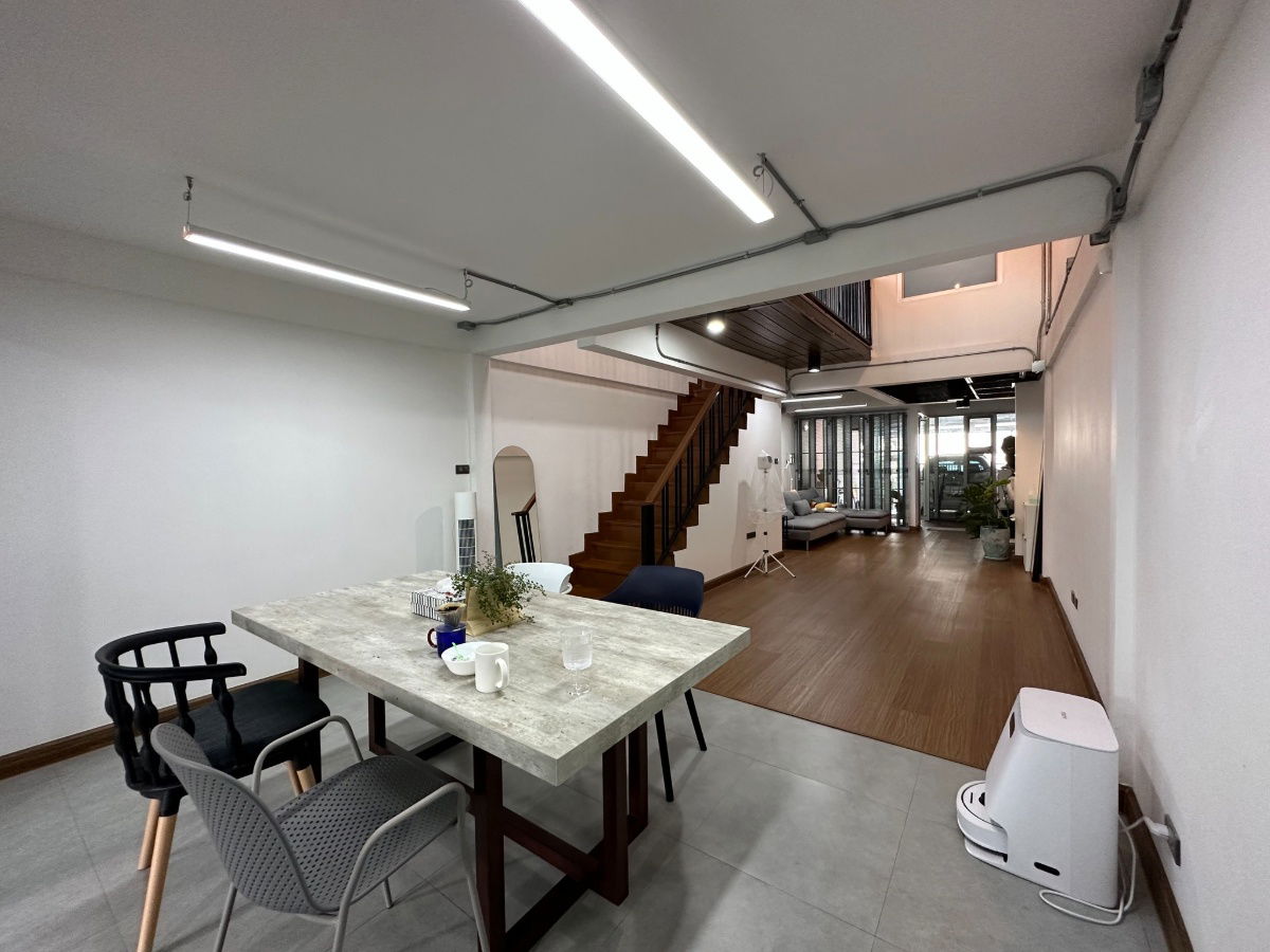 picture [For Sale] 2-story townhouse, Loft style – Chokchai 4 Lat Phrao area. - 8/14