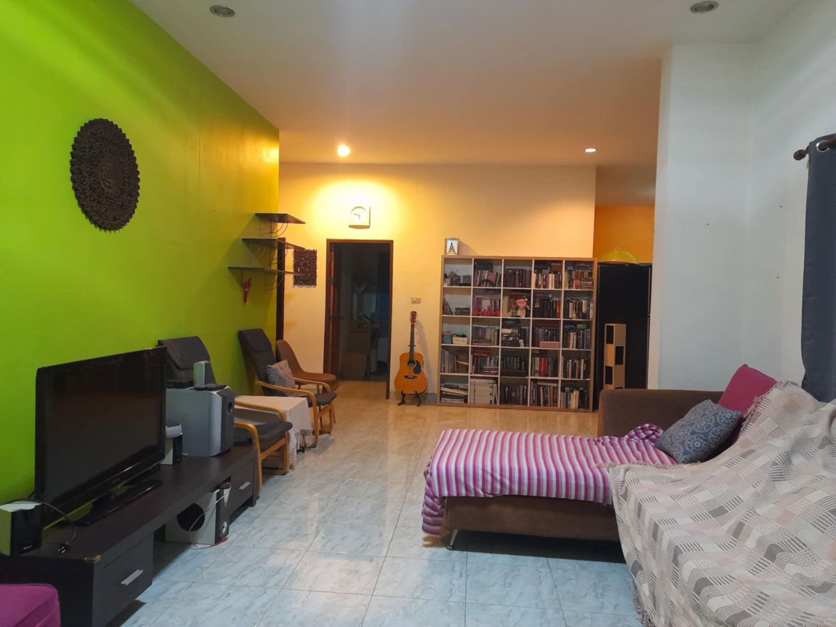 picture Selling Pornthep garden ville  3.99 million - 6/16