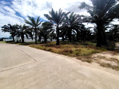 Land for sale Thap Tai, Prachuap Khiri Khan : 2-0-0 Rai | Quiet Relaxing Area!  Ideal For Private Villa Subdivision