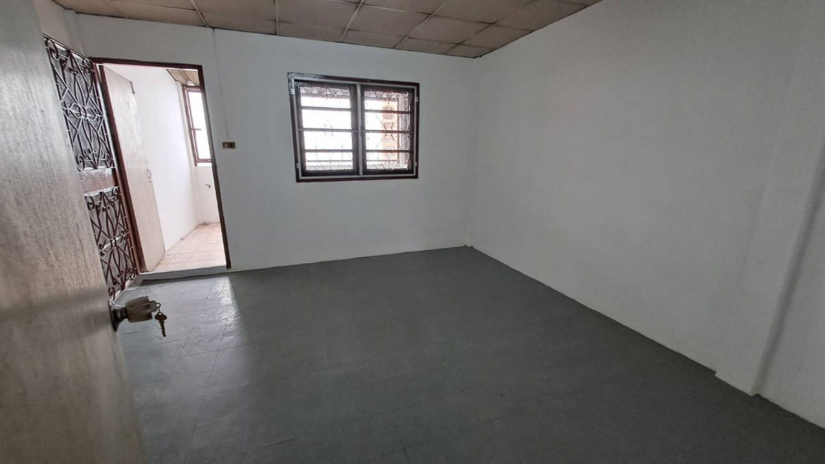 picture 🏡 Townhouse for Rent – On Nut 44 | Rungaroon Village | 2 Beds, 2 Baths | 9,000 THB/Month - 13/18