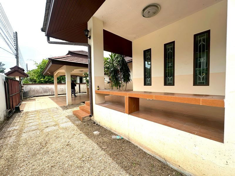 picture Selling house 3.99 million Pattaya - Baan Ampher - 9/13