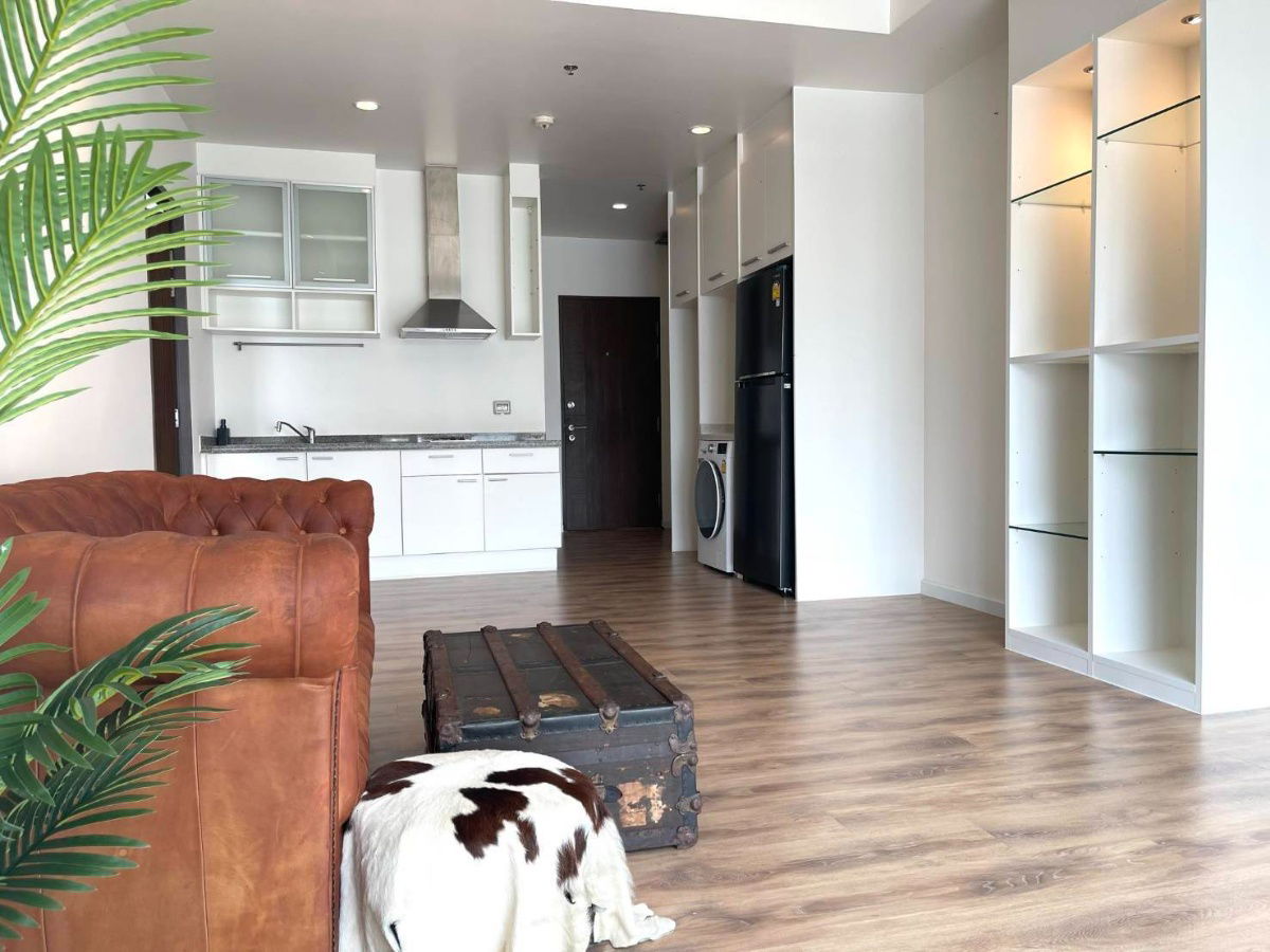 รูป The Trendy Condominium (เดอะ เทรนดี้ คอนโดมิเนียม)  ขนาด 73 ตร ม 1ห้องนอน 1 ห้องน้ำ ชั้น 9-15  อ่างอาบน้ำ - รูปที่ 2/25