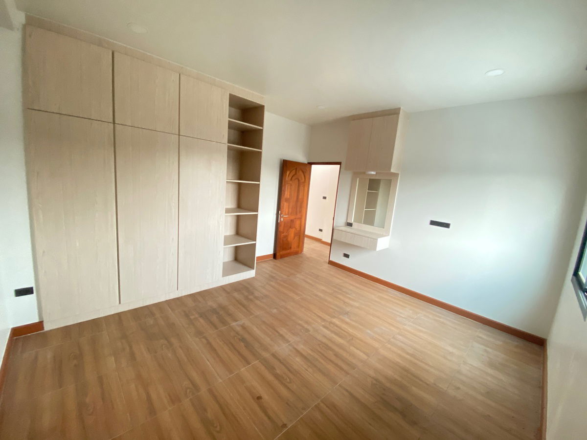 picture Commercial building for rent, 3 floors, decorated, ready to move in - 9/17