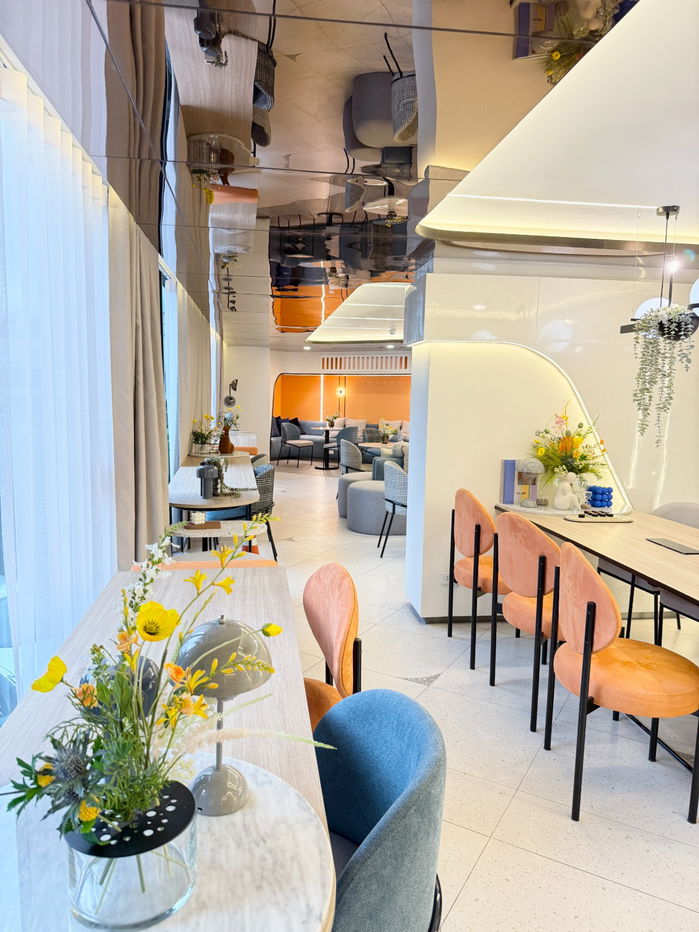 picture Brixton Pet&Play Phahol 50 Station **Pet-friendly** - 8/11