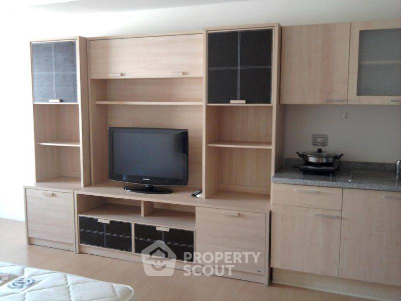 picture 1-BR Condo at The Trendy Condominium near BTS Nana (ID 2150023) - 8/10