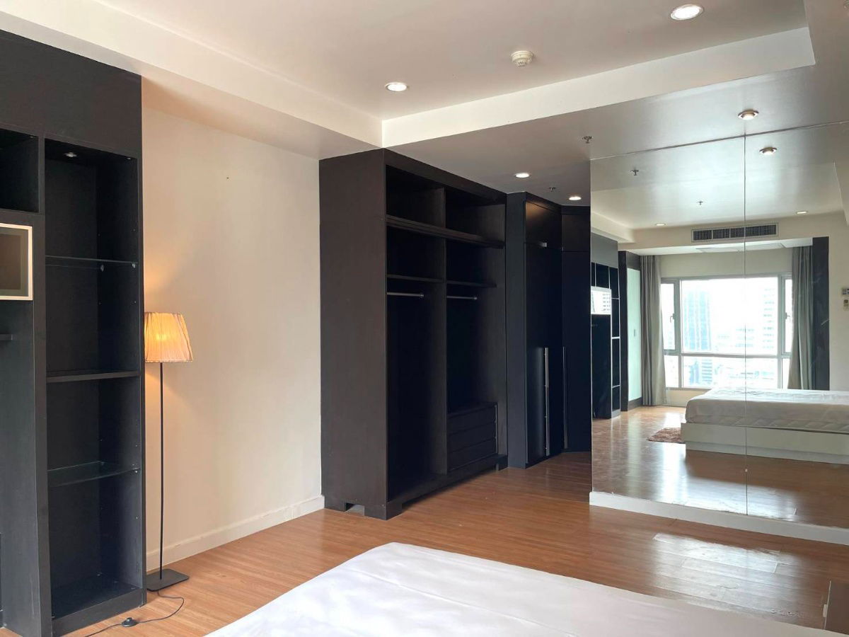 รูป The Trendy Condominium (เดอะ เทรนดี้ คอนโดมิเนียม)  ขนาด 73 ตร ม 1ห้องนอน 1 ห้องน้ำ ชั้น 9-15  อ่างอาบน้ำ - รูปที่ 7/25