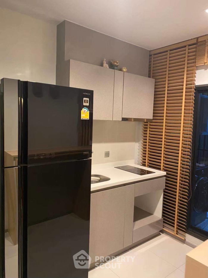 picture 1-BR Condo at Life Asoke near ARL Makkasan (ID 1312332) - 2/8
