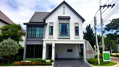 Houses for sale Phra Samut Jadee Samut Prakarn : House For Sale Modern Farmhouse at Sansiri Prachauthit90