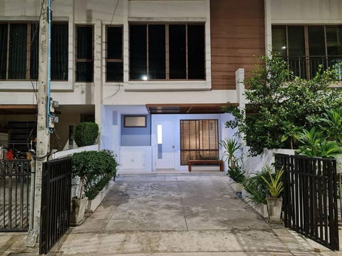  For Rent | 3-Storey Townhome at The Private Sukhumvit 97/1 
