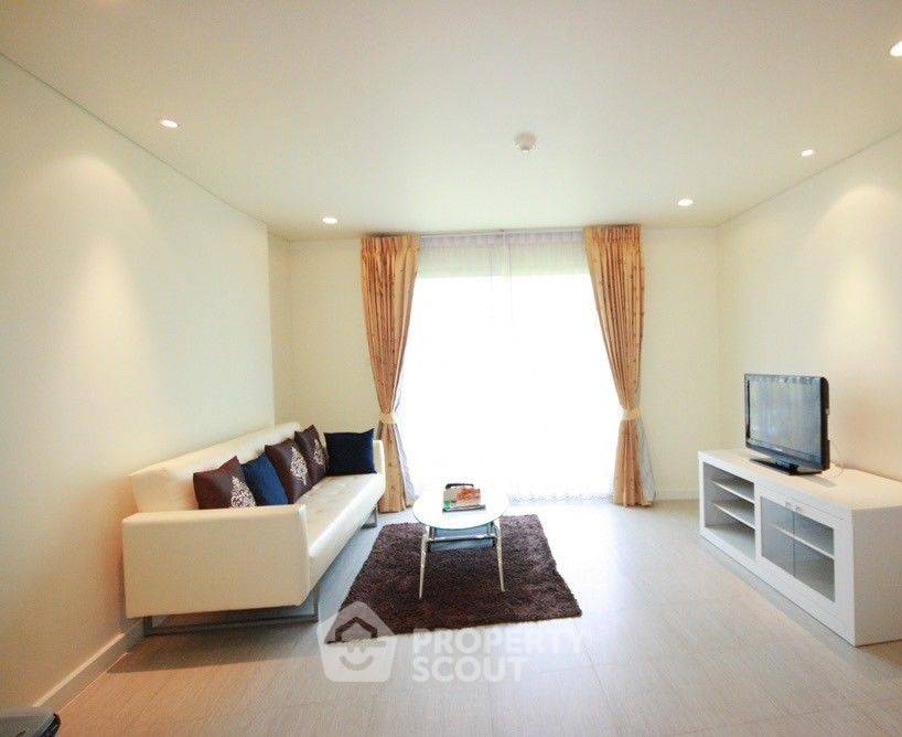 picture 1-BR Condo at Mykonos Huahin close to Hua Hin Night Market (ID 1534027) - 2/6
