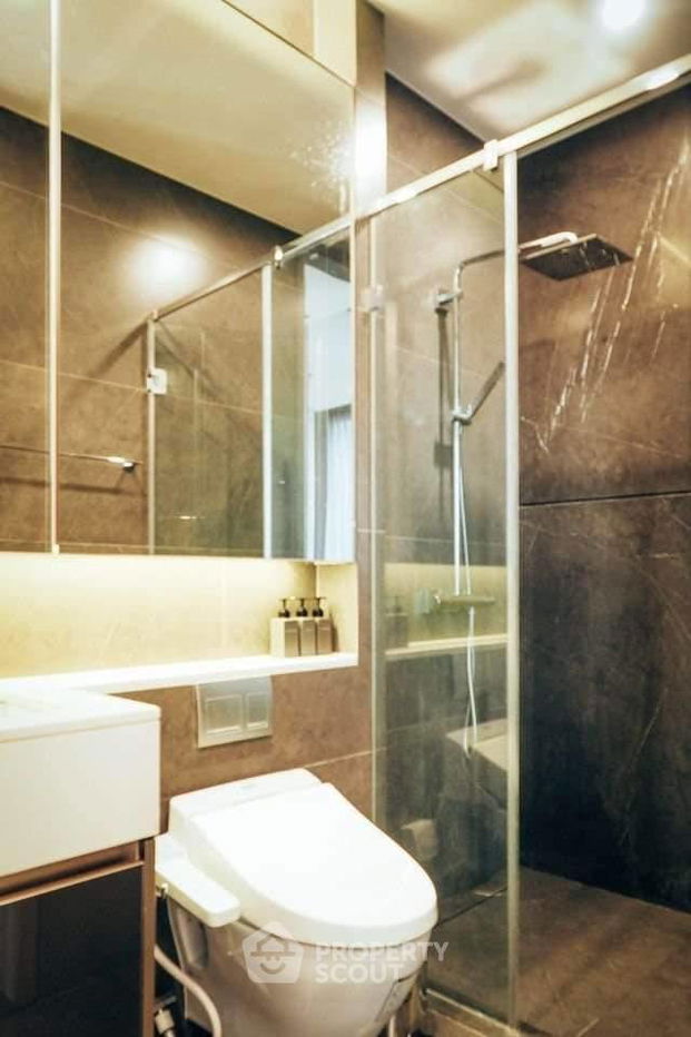 picture 1-BR Condo at The Esse At Singha Complex near MRT Phetchaburi (ID 1553199) - 8/12