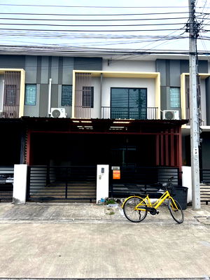 Townhouses for rent หลักสี่พลาซ่า : House for rent near skytrain near Donmueang airport