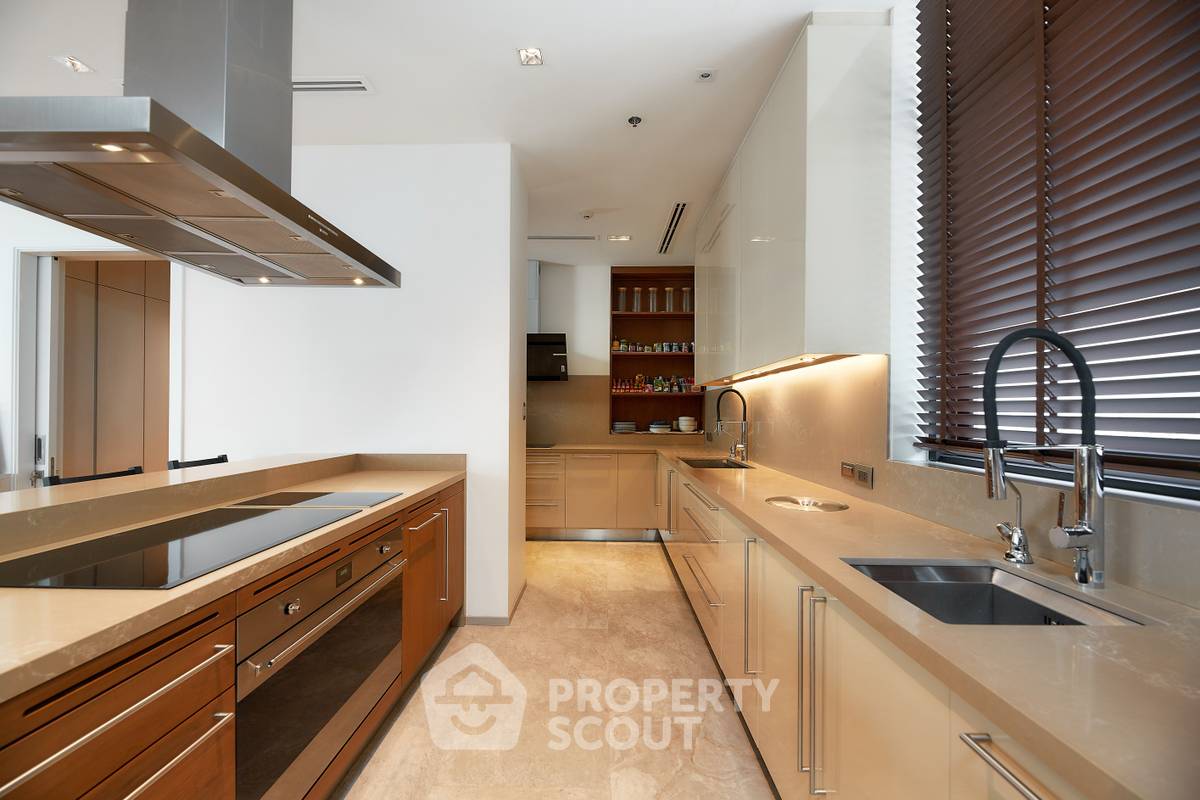 picture 4-BR Condo at HQ Thonglor near BTS Thong Lor (ID 996435) - 10/28