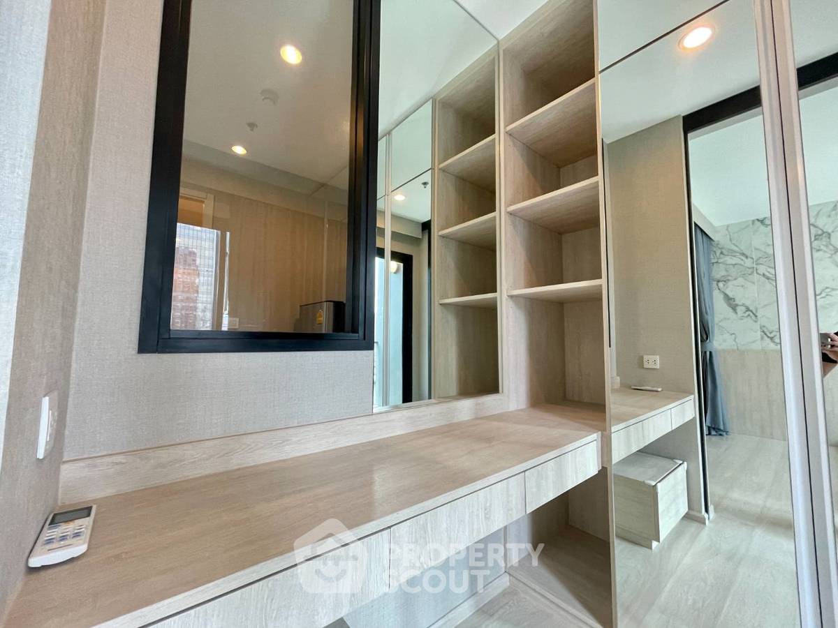 picture 1-BR Condo at Life Asoke near ARL Makkasan (ID 1464712) - 10/12
