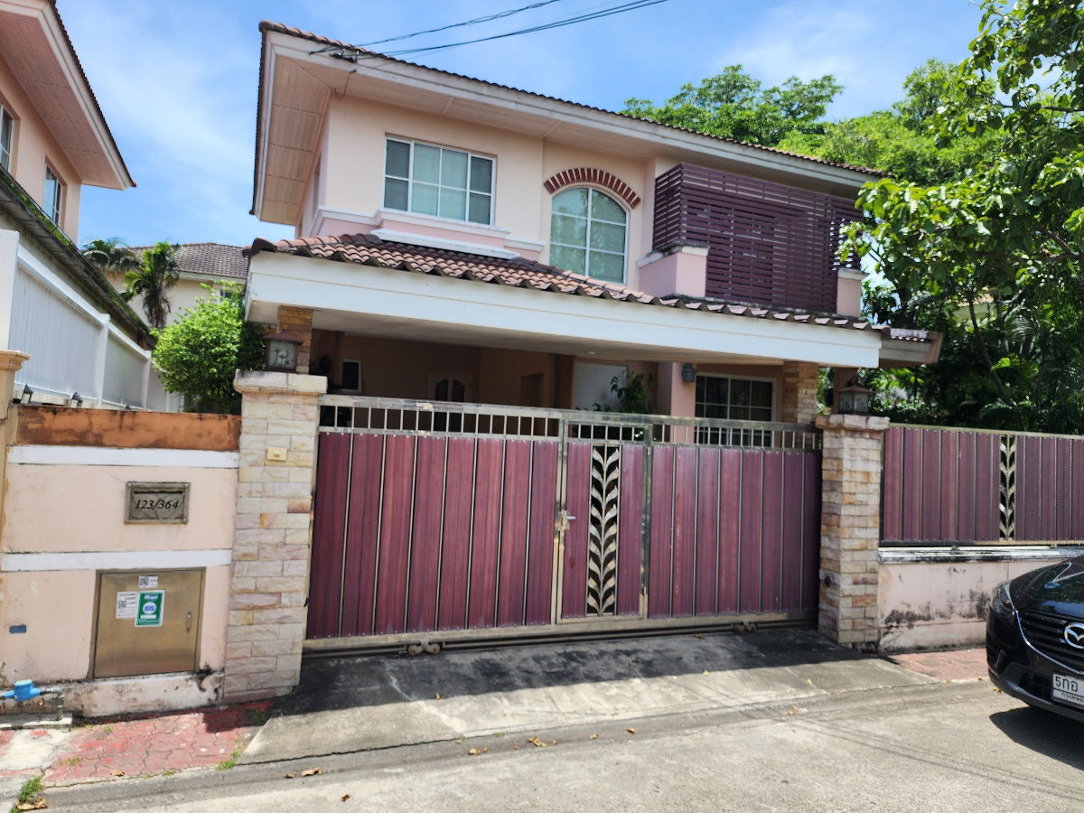 รูป บ้านเดี่ยว 2 ชั้น เดินทางสะดวก - รูปที่ 1/4