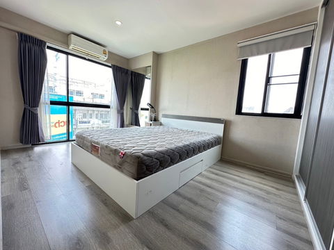 For sell, Library Houze Charan 13 Condo, corner unit, 33 sq.m.