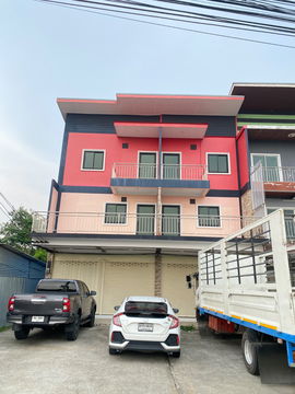 อาคารพาณิชย์ให้เช่า 3 ชั้น ตกแต่งพร้อมเข้าอยู่ ตาสิทธิ์ ปลวกแดง
