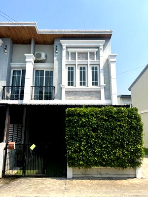 Townhouses for rent Prawet : P32 Townhouse for rent, 2 floors, Golden Town Village 3, Bangna-Suan Luang, Kanchanaphisek Road Prawet District