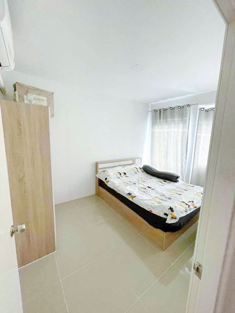 picture fully furnished electrical appliances Suvarnabhumi Inter Sch Singapore 2.8km. For rent 2-storey - 5/8