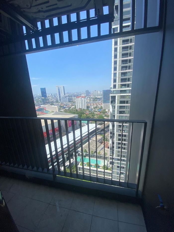 picture Modern Condo in Prime Location | Fully Furnished | BTS & Malls in Walking Distance - 8/8