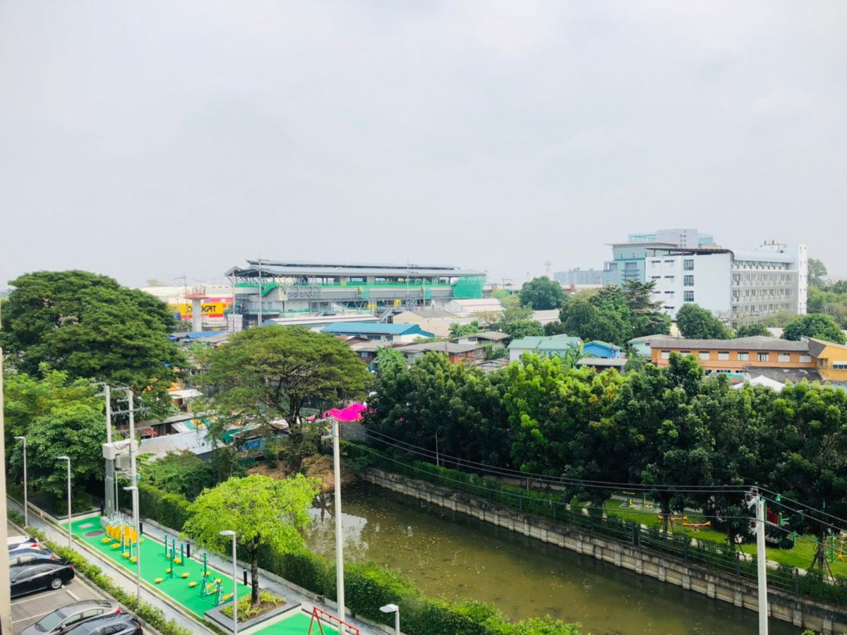 รูป ให้เช่าห้องพร้อมอยู่ ที่พลัมคอนโด แจ้งวัฒนะ เฟส3 เฟอร์+เครื่องใช้ไฟฟ้าครบ+เครื่องซักผ้า - รูปที่ 11/11