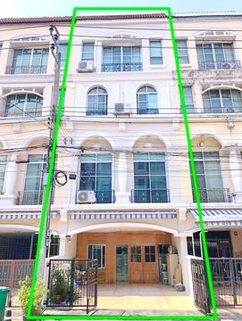 Soi LatPhrao 15-27 Ratchada 699m. MRT LatPhrao 500m. For rent 4-storey townhouse BaanKlangMuang 24sq