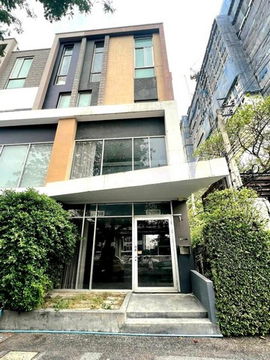 FOR RENT  TOWNHOUSE PROPERTY  28000 BAHT per MONTH