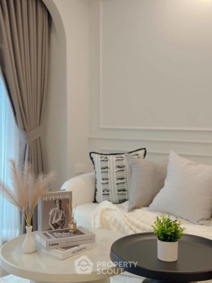 picture 2-BR Condo at Park View Viphavadi 4 in Don Mueang (ID 2209342) - 2/8