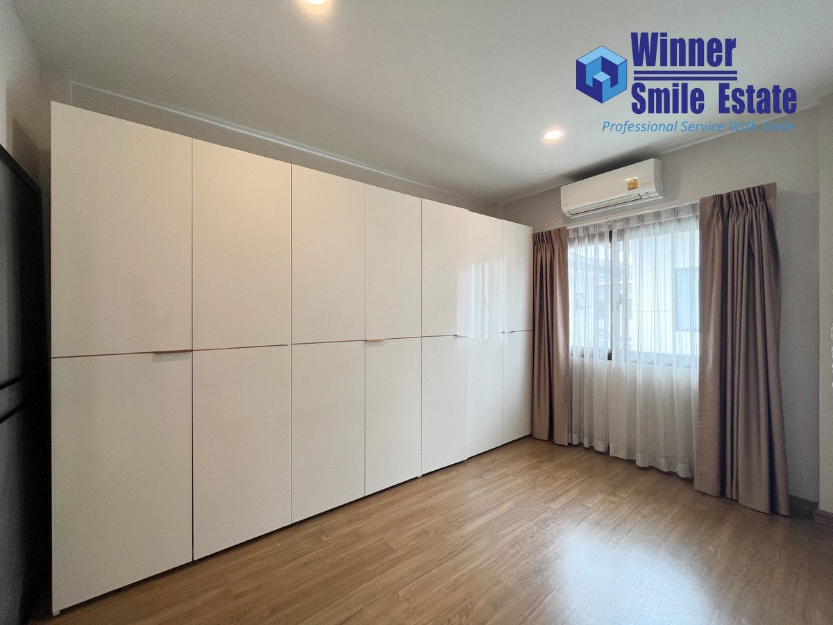 picture Urgent!!! Single house for sale, The City Pattanakarn / 4 Bedrooms - 7/11