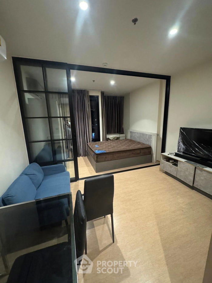 picture Studio Condo at Maru Ladprao 15 near MRT Ratchadaphisek (ID 2217125) - 1/5