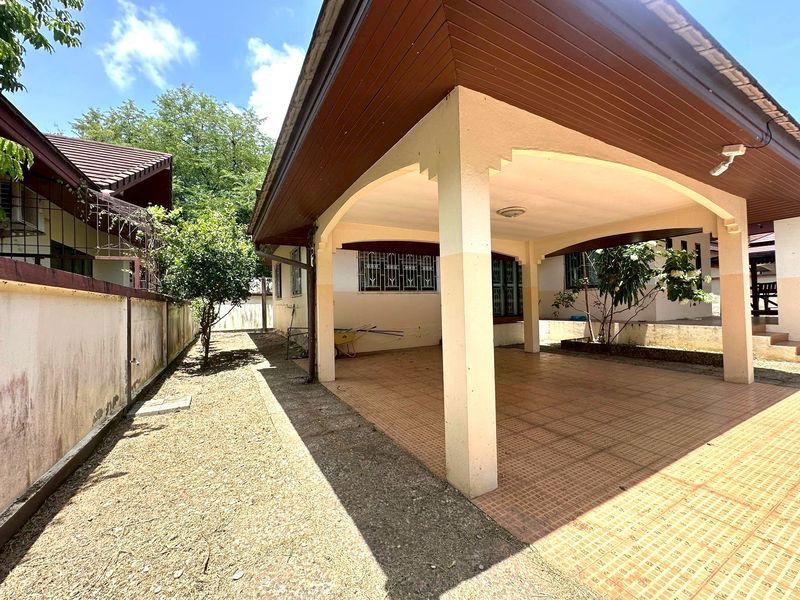 picture Selling house 3.99 million Pattaya - Baan Ampher - 8/13