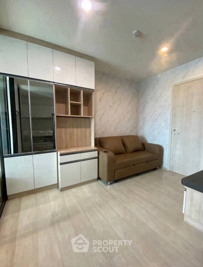 picture 1-BR Condo at Life Asoke near ARL Makkasan (ID 2097689) - 1/4