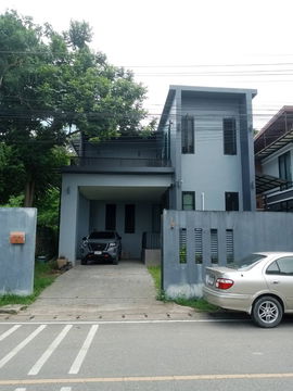For rent: 2-storey detached house, 3 bedrooms, 4 bathrooms