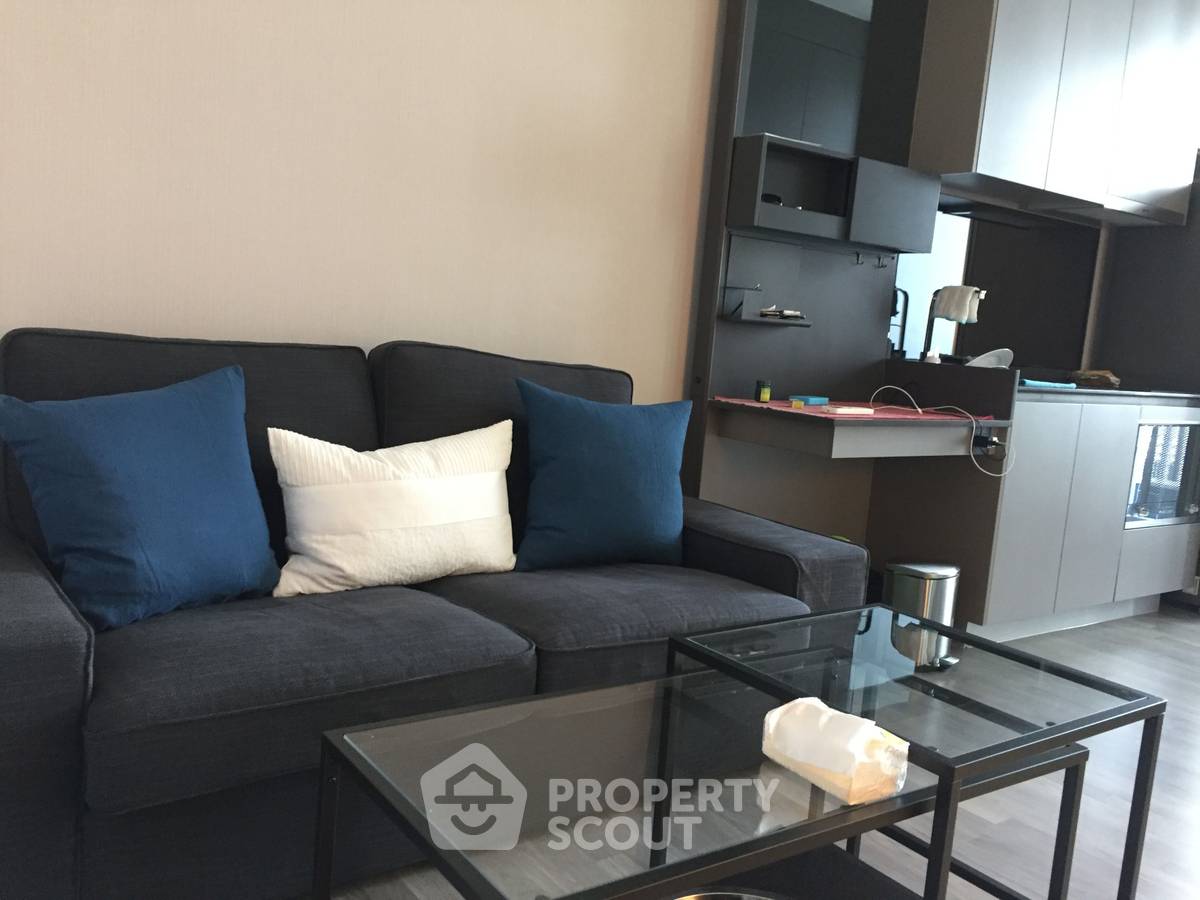 picture 1-BR Condo at The Room Sukhumvit 69 near BTS Phra Khanong (ID 1243082) - 1/5