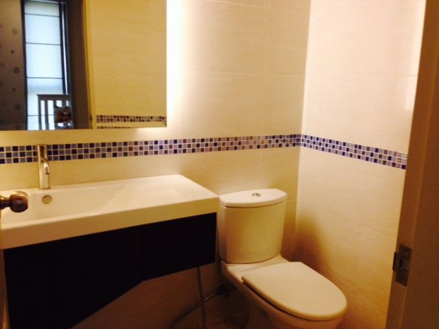 picture OMG164  < Available 1-Aug-25 > Nice 2 Bedroom + Sathorn CBD + for RENT [ LIfe Sathorn 10 ]  - 11/11