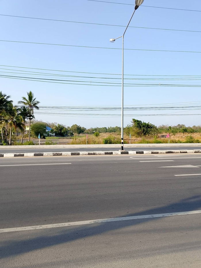 รูป ที่ดิน10ไร่ อุทัยธานี ริมถนนหลวง 4 เลน หน้ากว้าง 80 เมตร - รูปที่ 1/7