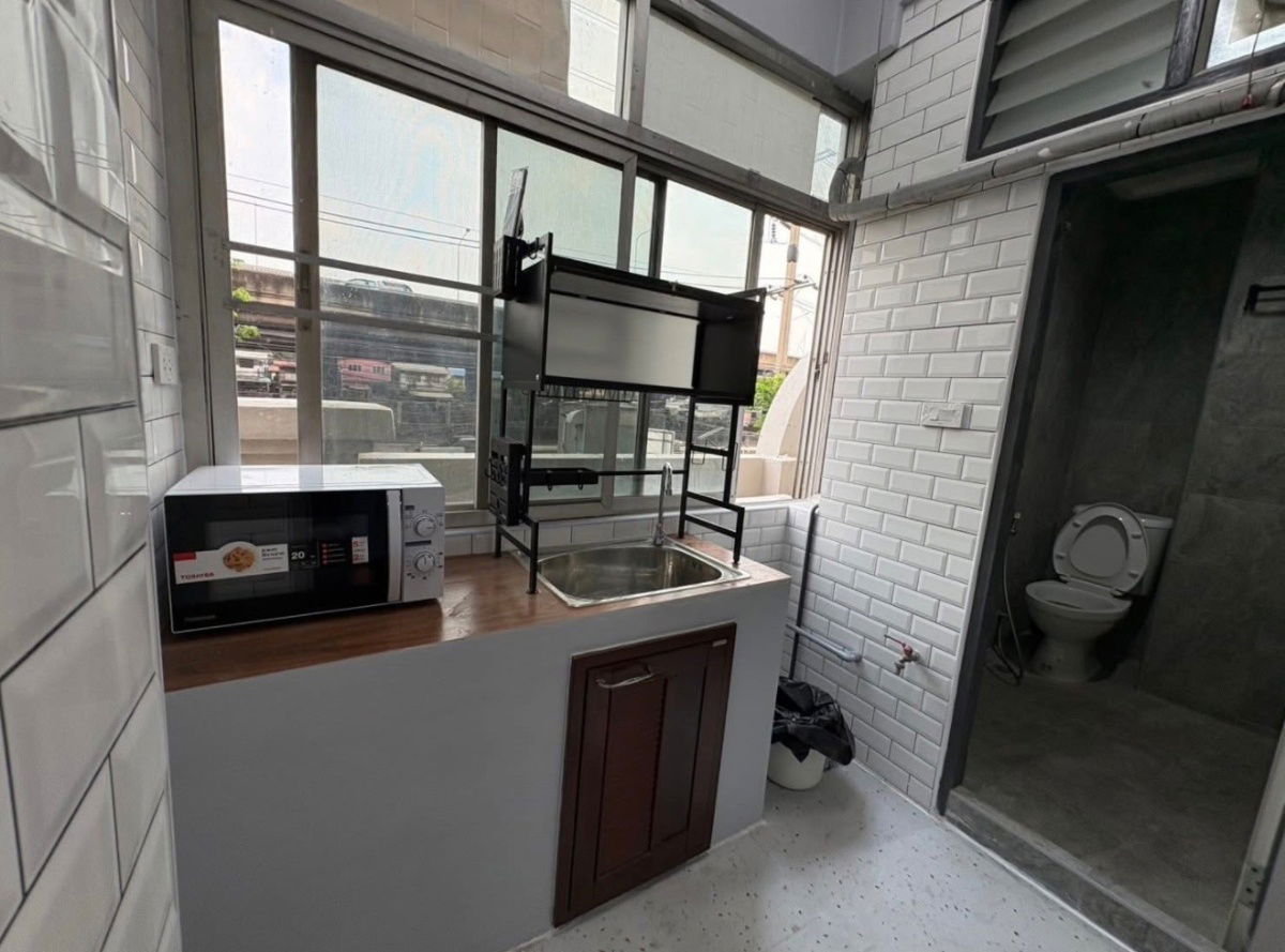 รูป ให้เช่า 𝗨𝗮-𝗔𝗺𝗼𝗿𝗻𝘀𝘂𝗸 พระราม 𝟯 🏡 𝟳,𝟱𝟬𝟬 เฟอร์ครบ‼️#ตอบแชทไว 🔥🔥 รหัส M1318 - รูปที่ 3/7
