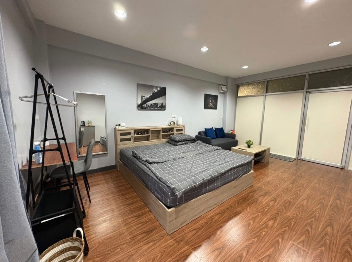 รูป ให้เช่า 𝗨𝗮-𝗔𝗺𝗼𝗿𝗻𝘀𝘂𝗸 พระราม 𝟯 🏡 𝟳,𝟱𝟬𝟬 เฟอร์ครบ‼️#ตอบแชทไว 🔥🔥 รหัส M1318 - รูปที่ 1/7