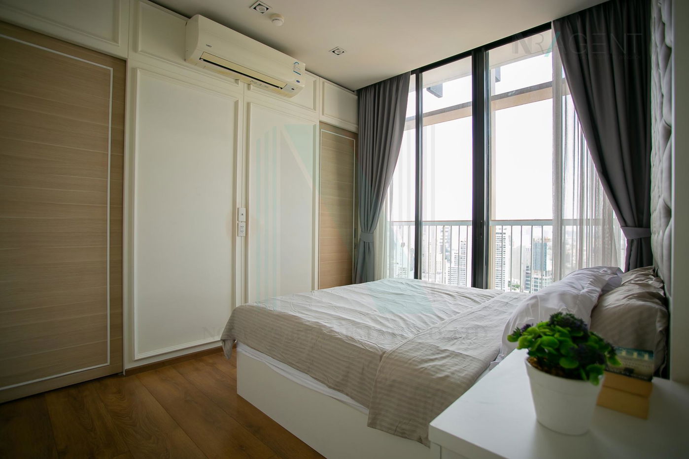 picture 📌 For Rent Condo PARK 24 Building 2, Floor 33,2 bed room, Room size 60 sqm - 1/8