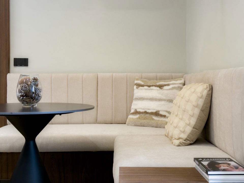 picture Condo for sale, 103 Condo 2, 5th floor, prime location in Nimman, great price, excellent location, fully furnished, ready to move in.- SW002746 - 17/29