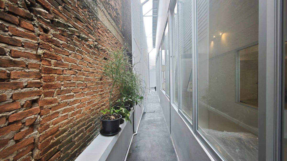 รูป [ขาย] บ้านแฝดรีโนเวทใหม่ย่านลาดพร้าว-โชคชัย4 บ้านหลังใหญ่  บรรยากาศอบอุ่น - รูปที่ 5/31