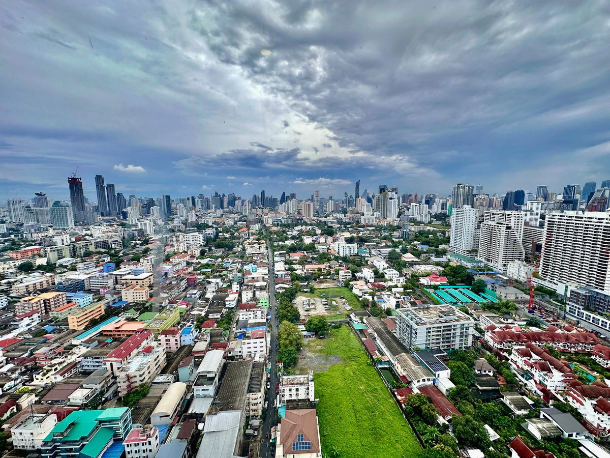 picture For rent CLOUD Thonglor Phetchaburi (1bed+) 1 bedroom, 1 bathroom, 1 extra room, 38 sqm. fully furnished. - 9/11